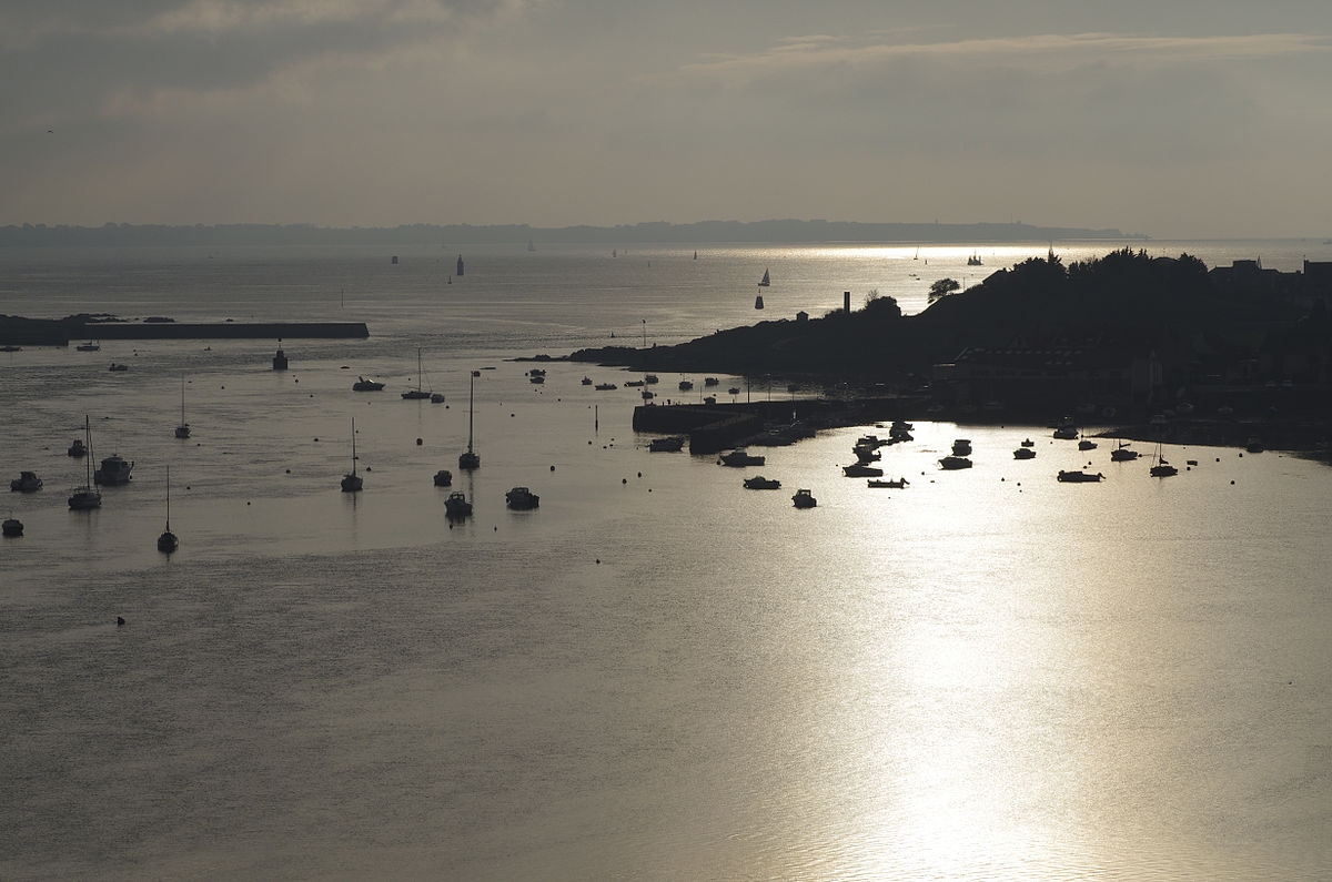 hebergement insolite famille phare